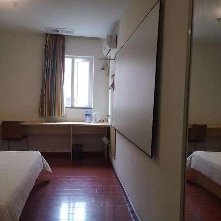 7Days Inn Foshan Dongfang Square Walmart מראה חיצוני תמונה