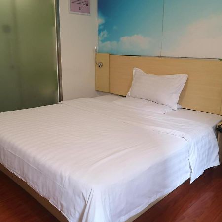 7Days Inn Foshan Dongfang Square Walmart מראה חיצוני תמונה