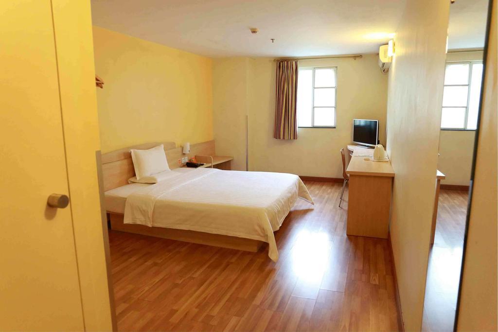 7Days Inn Foshan Dongfang Square Walmart חדר תמונה