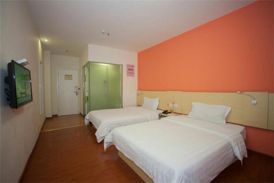 7Days Inn Foshan Dongfang Square Walmart מראה חיצוני תמונה
